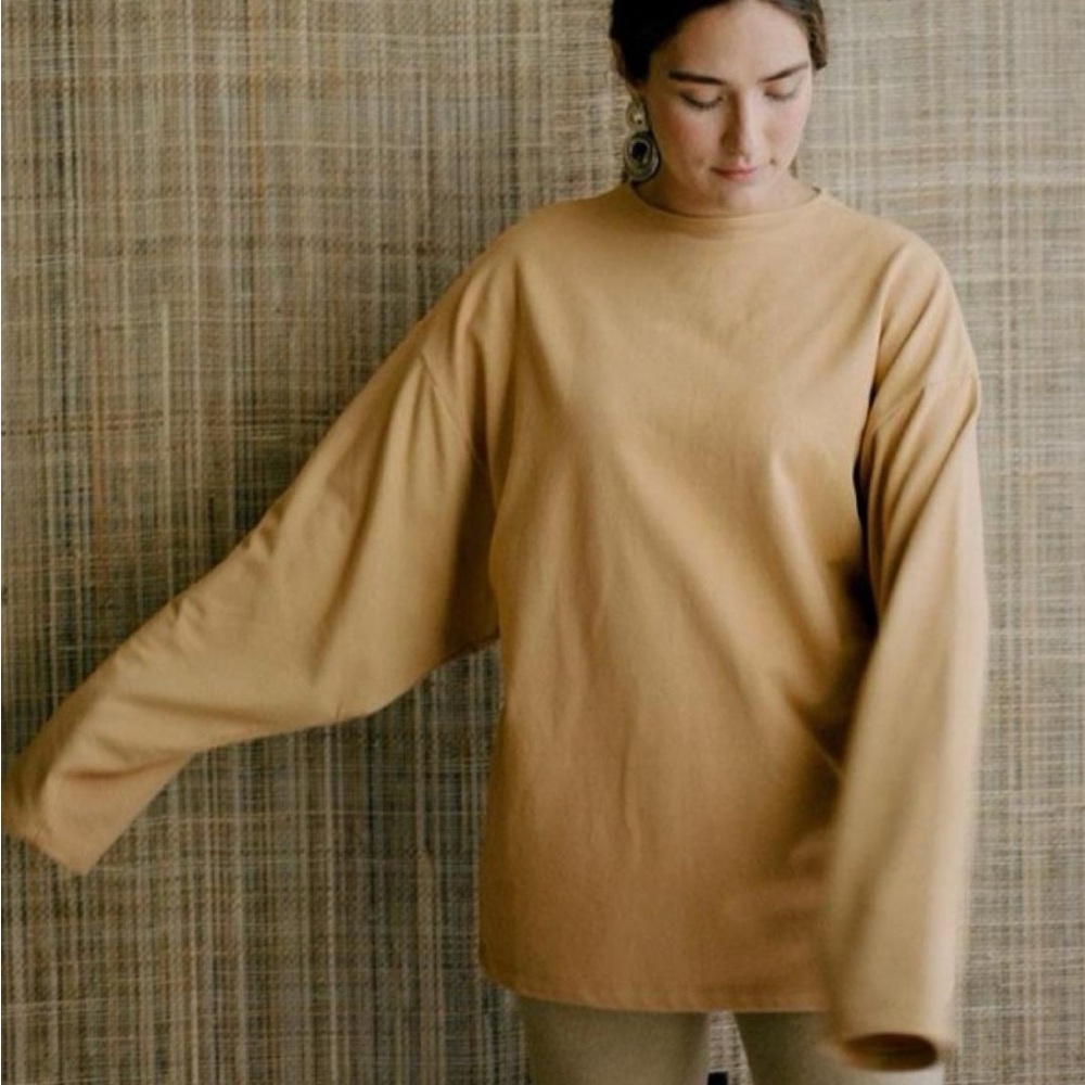 James Street Co Long Sleeve Backwards Tee - S